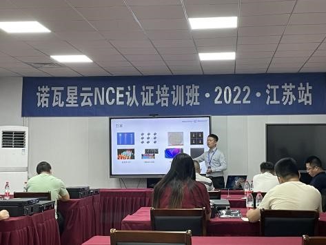 J9����|����վ����