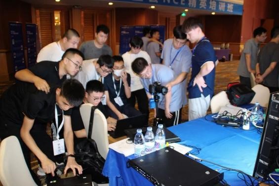 J9����|����վ����