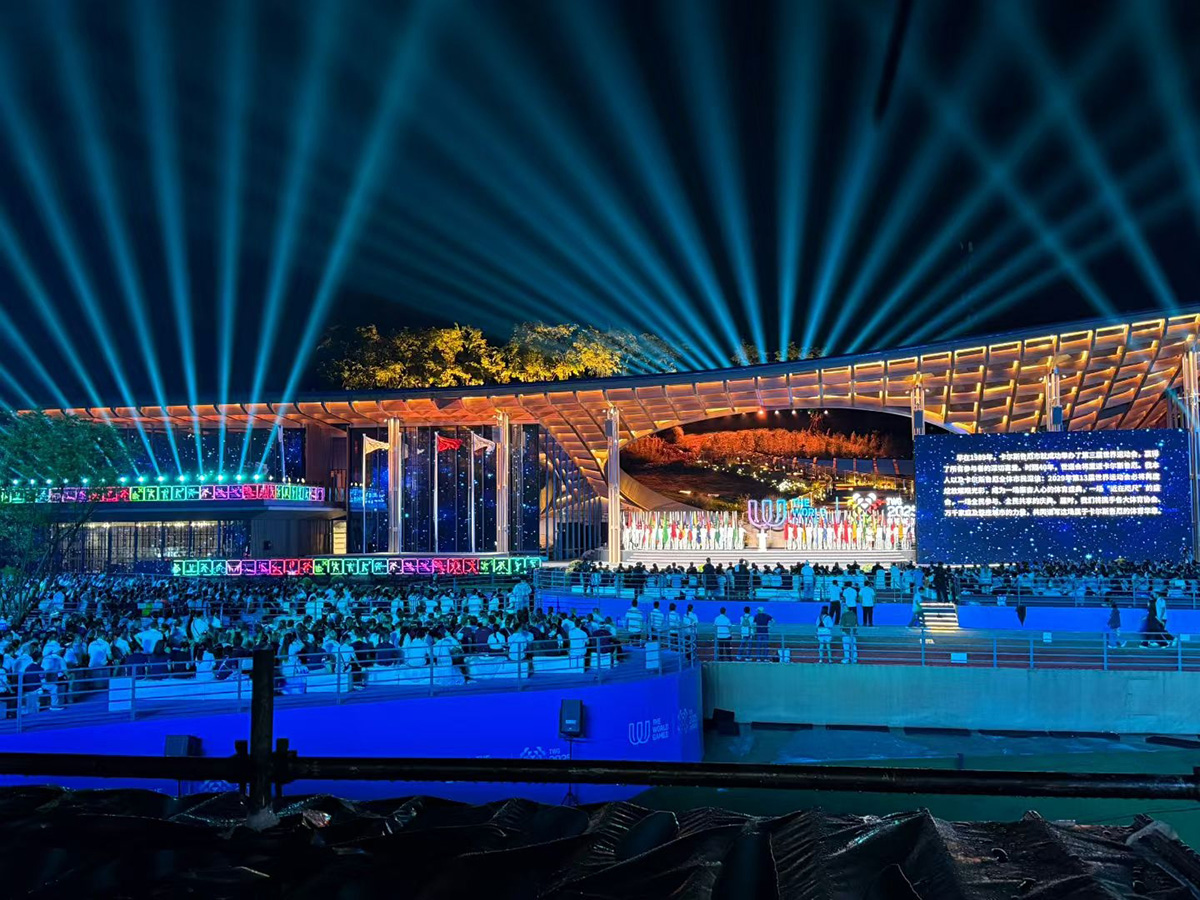 J9����|����վ����